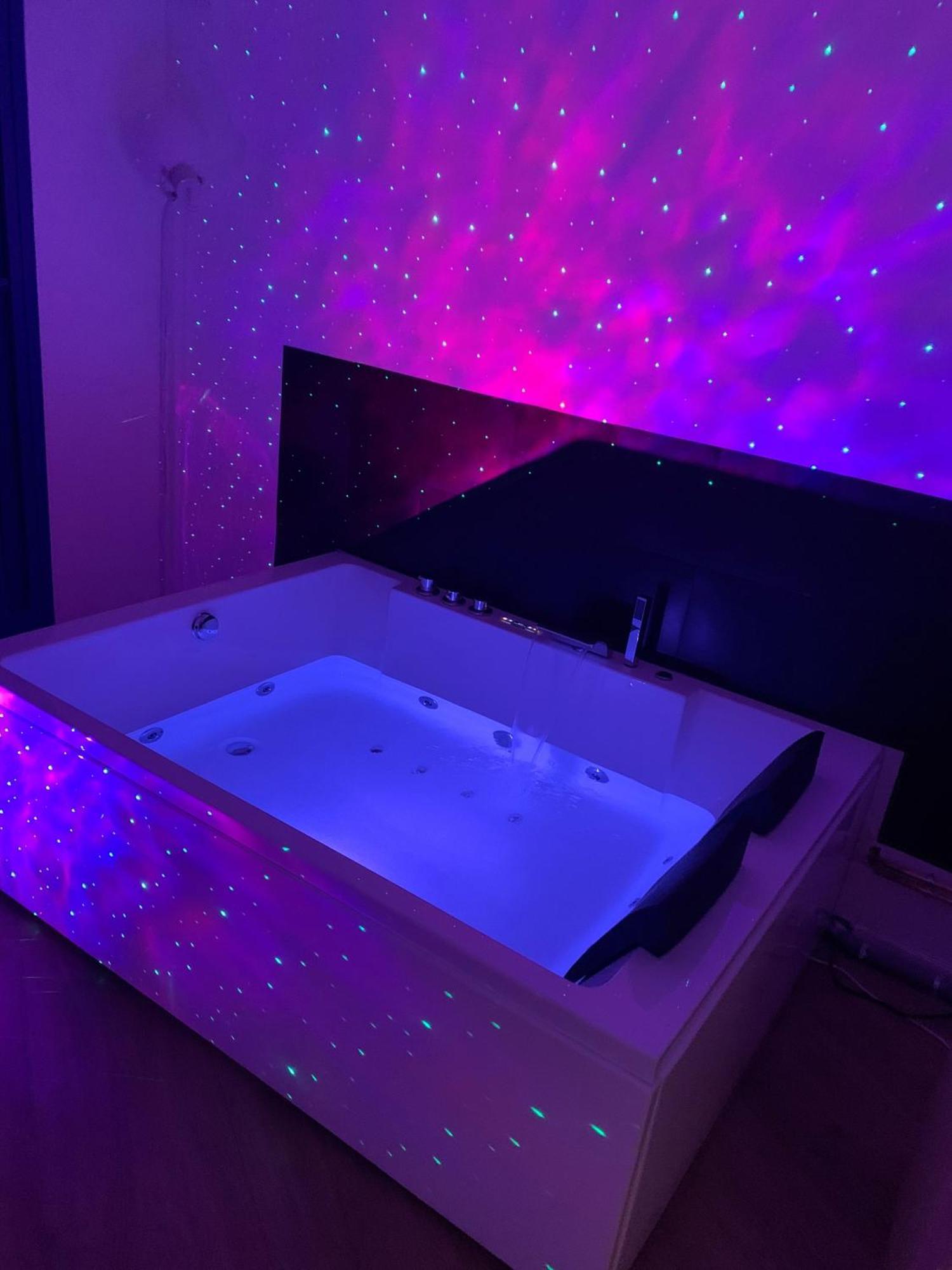 Paris La Defense - Santorin Apartment With Jacuzzi Courbevoie Esterno foto