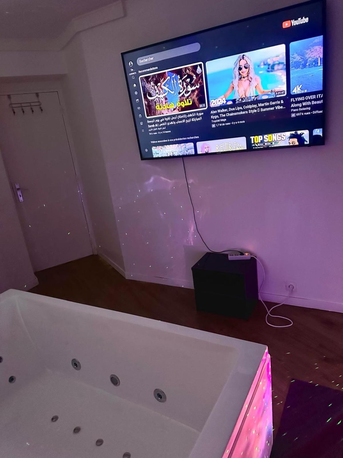 Paris La Defense - Santorin Apartment With Jacuzzi Courbevoie Esterno foto